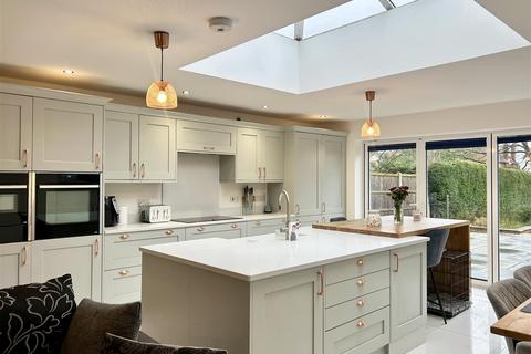 4 bedroom semi-detached house for sale, St. Kenelms Avenue, Halesowen