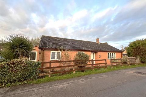3 bedroom bungalow to rent, Elm Low Road, Wisbech