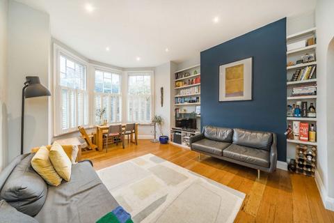 2 bedroom flat for sale, Thornton Avenue, London SW2