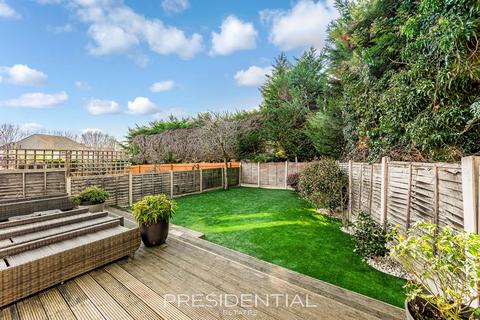 undefined, The Lindens, Loughton IG10