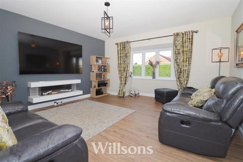 3 bedroom detached bungalow for sale, Main Road, Maltby Le Marsh, Alford