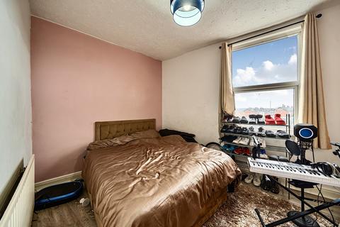 undefined, East Park Road, East End Park, Leeds, LS9
