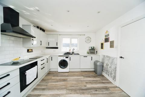 4 bedroom detached house for sale, Rye Road, Hastings