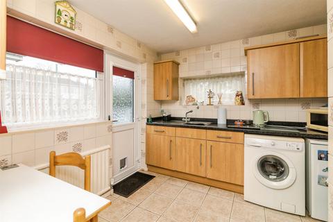 2 bedroom detached bungalow for sale, Pennyfields, Bungay
