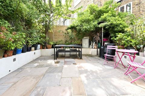 2 bedroom flat to rent, Bolingbroke Road, London, W14