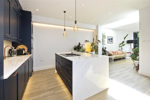 2 bedroom flat to rent, Bolingbroke Road, London, W14