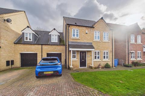 4 bedroom link detached house for sale, Priory Close, Nafferton, YO25 4AT