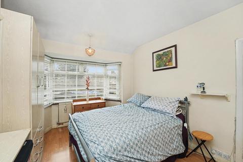 4 bedroom house for sale, Ascot Gardens, Enfield