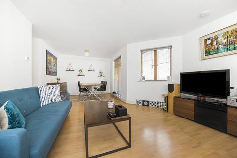 2 bedroom flat to rent, Collington Street London SE10