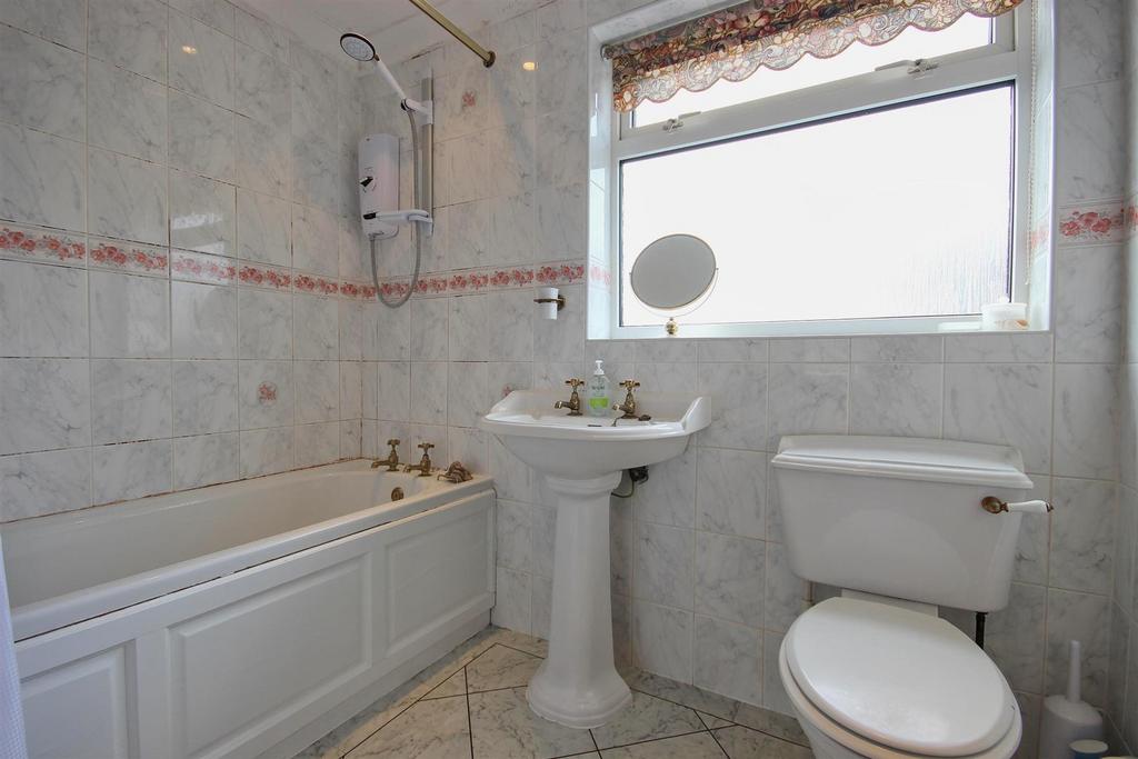 Bathroom/w.c.