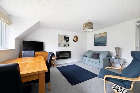 2 bedroom flat for sale, Marlborough Road, Swindon SN3