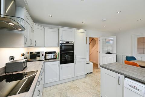 4 bedroom detached house for sale, Yarrow Drive, Hunstanton