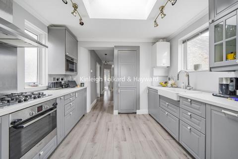 3 bedroom flat to rent, Chiswick Lane, Chiswick, London, W4