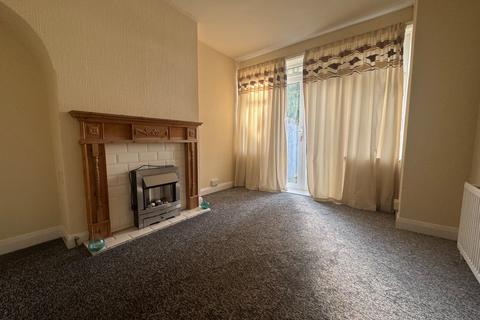 3 bedroom semi-detached house to rent, Cottingham Road, Hull, HU5