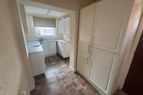 3 bedroom semi-detached house to rent, Cottingham Road, Hull, HU5
