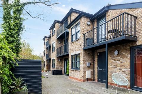 1 bedroom flat to rent - Gordon Close London N19