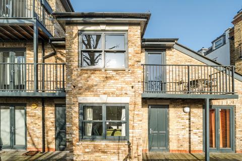 undefined, Gordon Close London N19