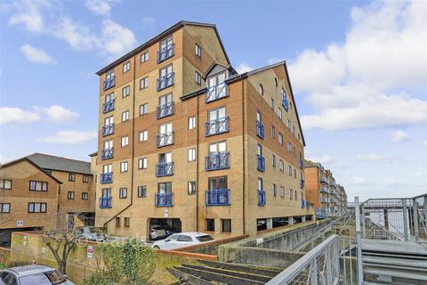 undefined, Crawley Court, Gravesend DA11