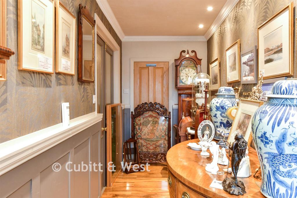 Internal Lifestyle Photograph