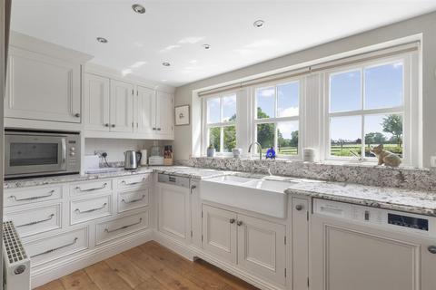 4 bedroom house for sale, Weirside, Burley in Wharfedale LS29