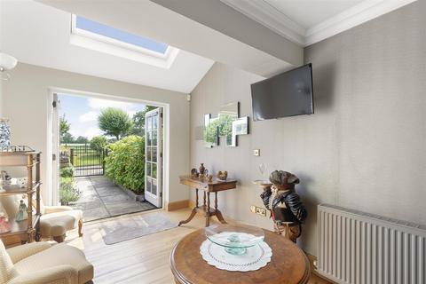 4 bedroom house for sale, Weirside, Burley in Wharfedale LS29