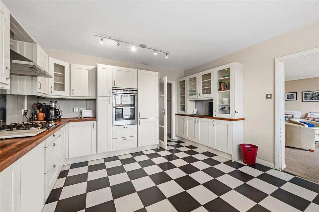 1, Hayes Court-13.jpg