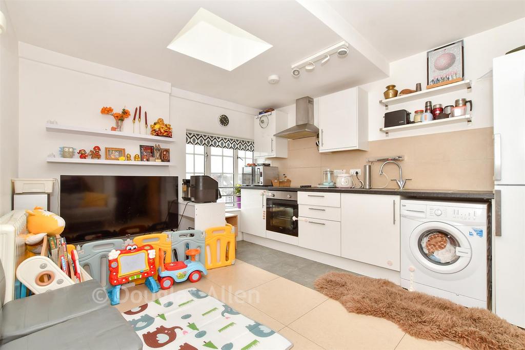 Lounge/Diner/ Kitchen