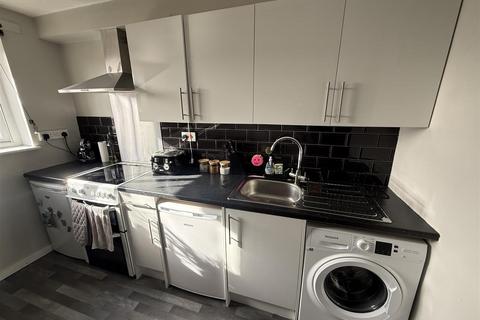 undefined, Caernarvon Close, Burton-On-Trent DE13