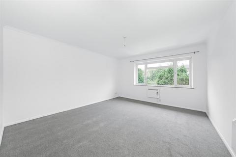 2 bedroom apartment for sale, Tupwood Lane, Caterham CR3