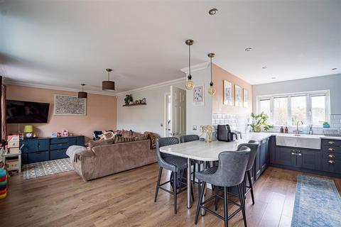 3 bedroom detached house for sale, Newts Way, St. Leonards-On-Sea