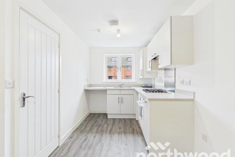 4 bedroom semi-detached house to rent, Heritage Road, Ashford, Ashford, TN25