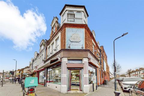 undefined, High Road, Willesden Green, London
