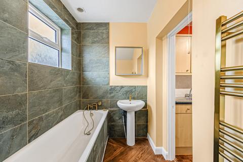 1 bedroom flat to rent, Daisy Road, South Woodford