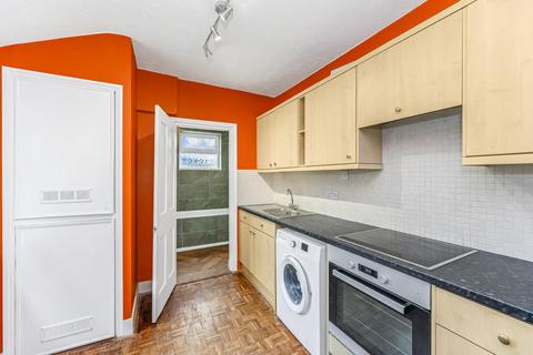 1 bedroom flat to rent, Daisy Road, South Woodford
