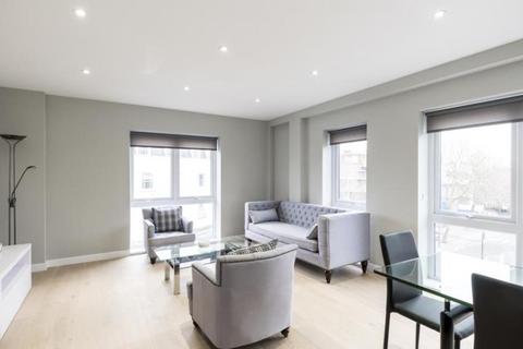 3 bedroom apartment to rent, Bromyard Avenue, London W3