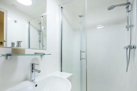 1 bedroom in a flat share to rent, St James Boulevard, Newcastle Upon Tyne NE4