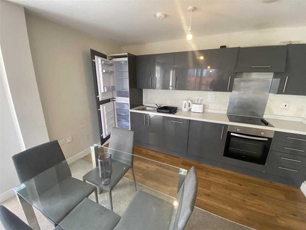 Lounge/Kitchen