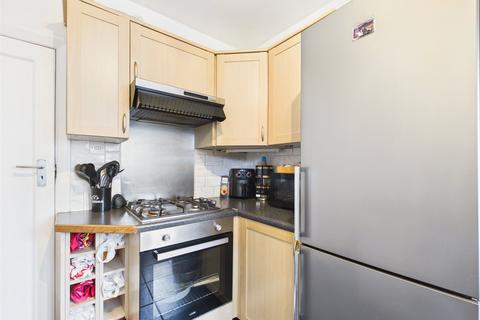 undefined, Manor Court, Twickenham