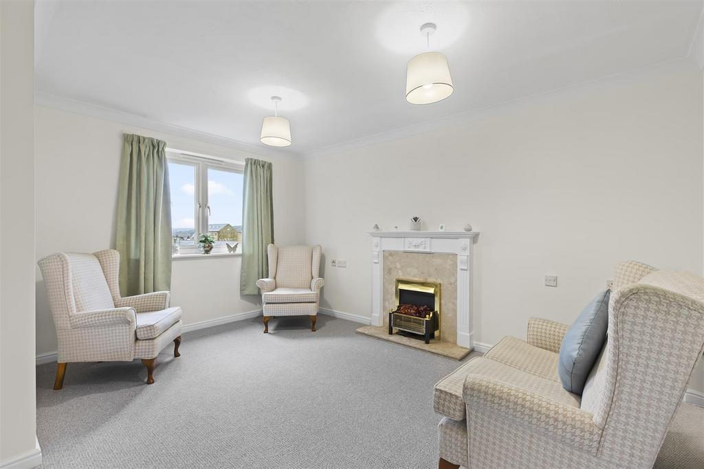 Living Area 2.jpg