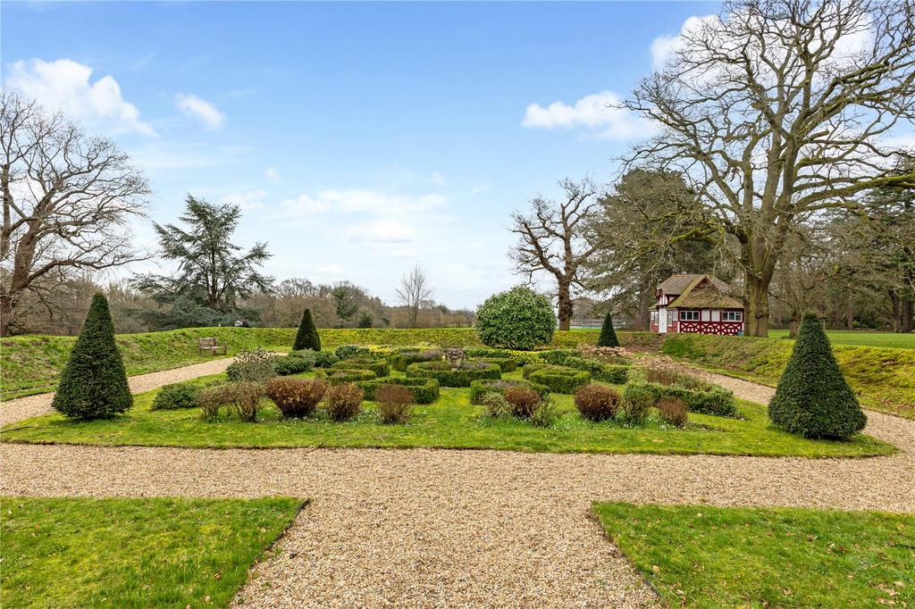 Communal Grounds