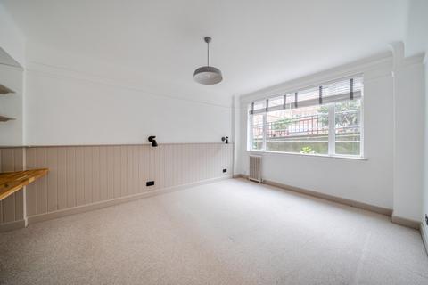 3 bedroom flat for sale, Balham High Road, Balham, SW17