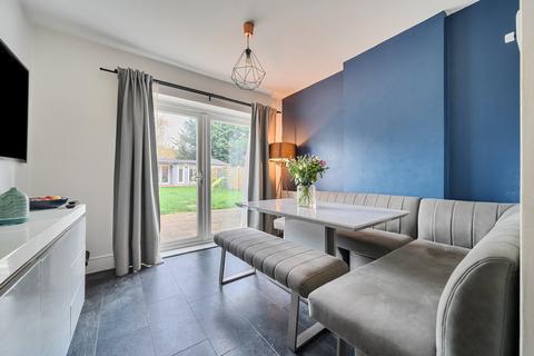 3 bedroom semi-detached house for sale, Glendale Drive, Guildford GU4