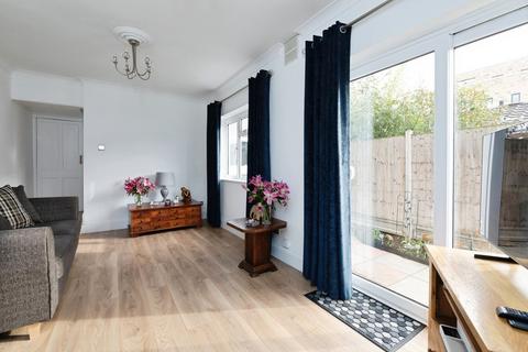 undefined, Chingford Mount Road, London E4