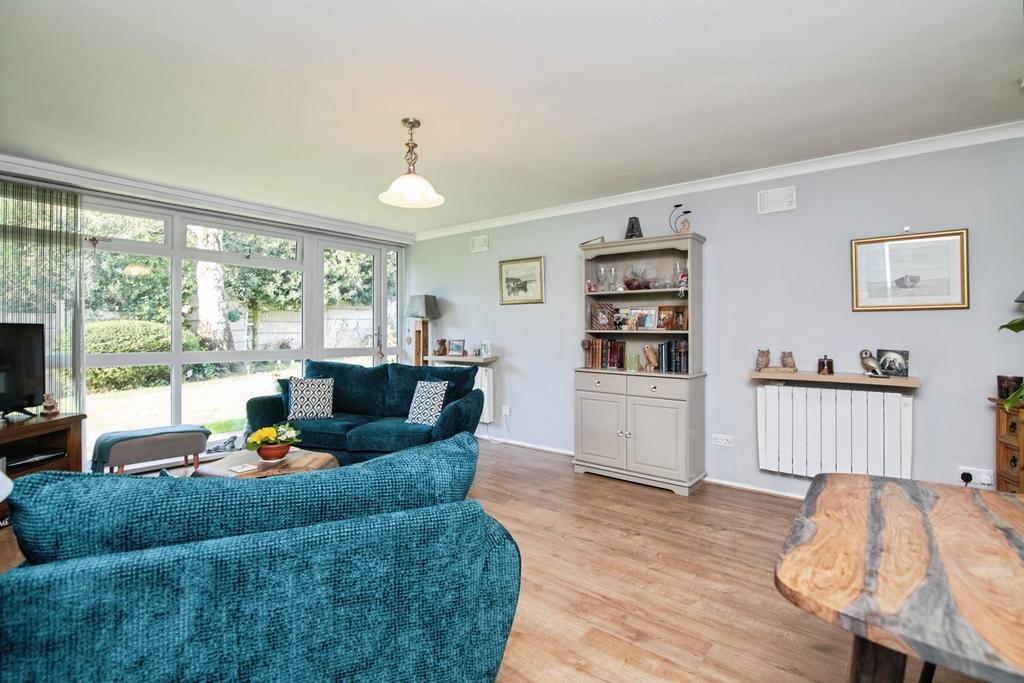 Apartment in Oldbury - View 4