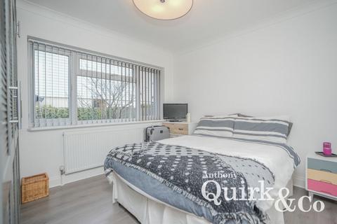 undefined, Vaulx Road, Canvey Island, SS8