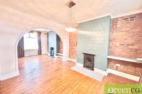 3 bedroom terraced house to rent, Pendlebury Road, Salford M27
