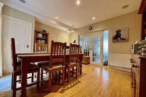 5 bedroom terraced house for sale, Langdale Road, Scarborough, YO12