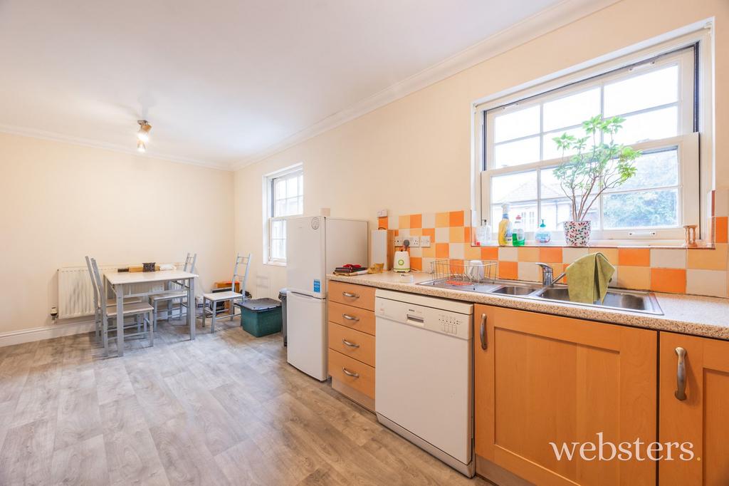 Kitchen / Breakfast Room