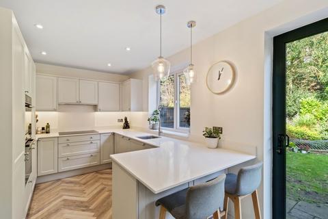 3 bedroom semi-detached house for sale, Knightsbridge Avenue, Grappenhall, WA4