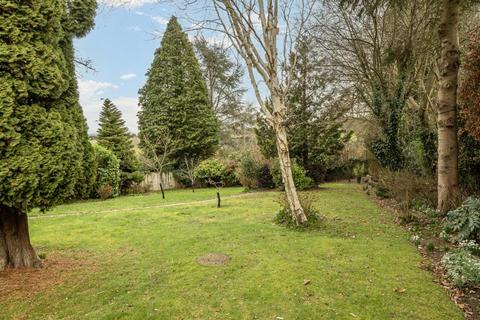 4 bedroom detached house for sale, Headley,  Hampshire,  RG19